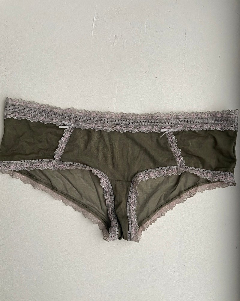 culotte sale - verte avec bordure en dentelle