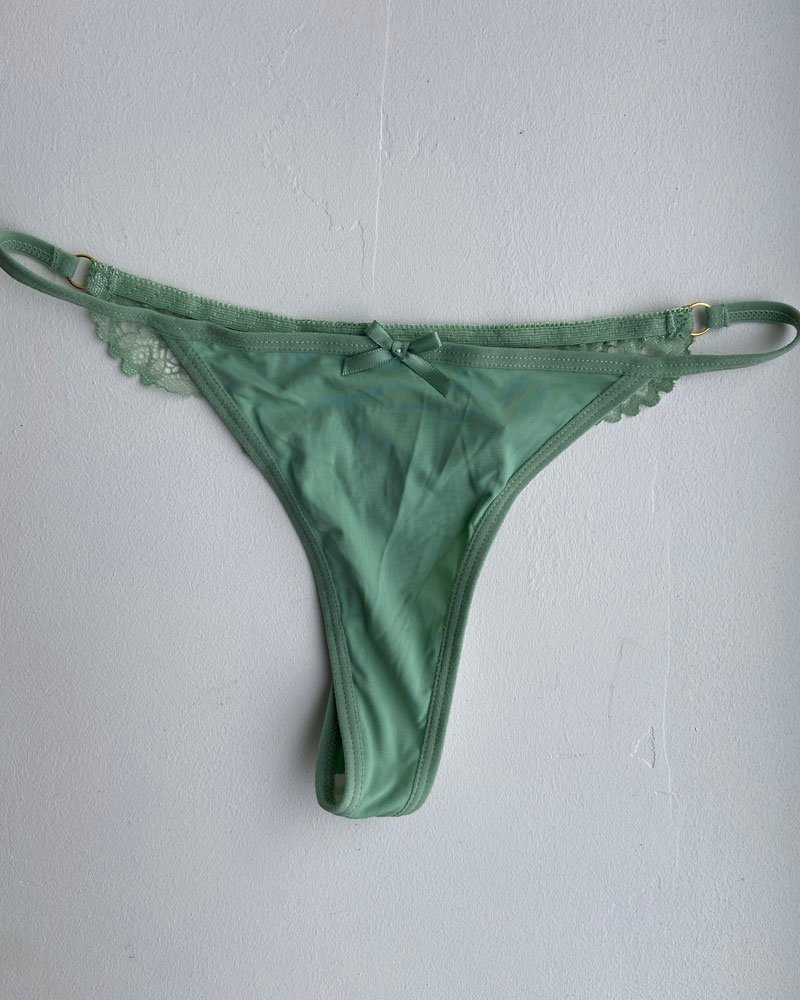 string-vert-dos-dentelle