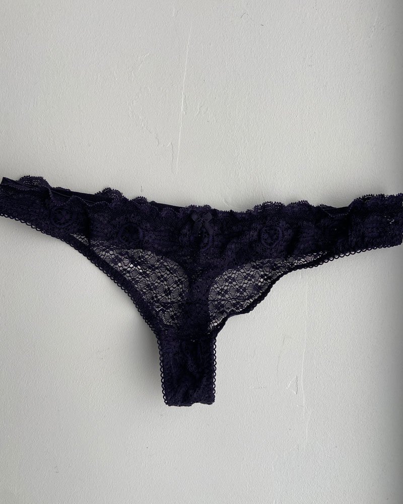 string-violet-dentelle