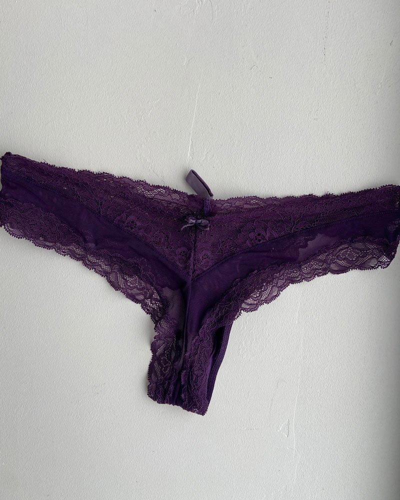 tanga-violet-dentelle